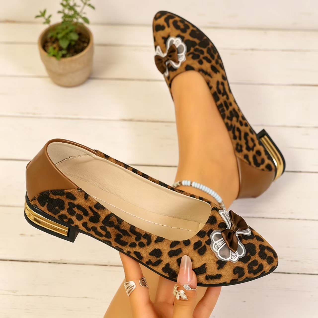 Womens Heels - 가을 패션 포인티드 토 로우 블록